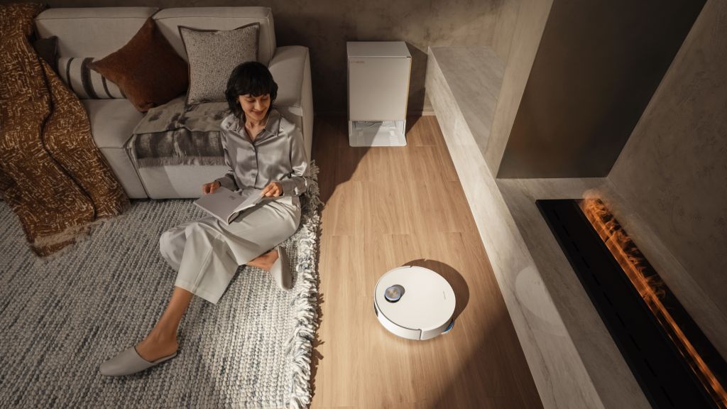 Robot Vacuum Cabinet & Storage Ideas: Where to Keep (and Hide) Your Va ...