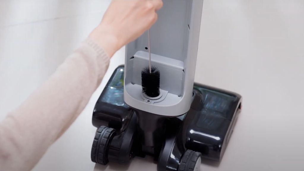 How to Clean a Vacuum Cleaner: Complete Step-by-Step Guide