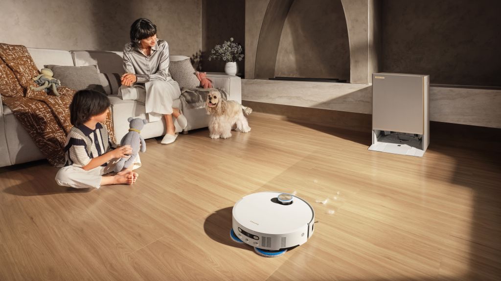 Are Robot Vacuums Safe for Wood Floors? A Simple Guide to Scratch-Free Hardwood