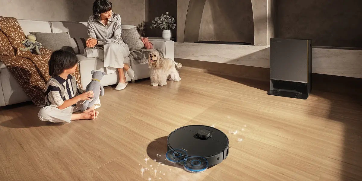 Living Room：The thermal mop pads maintain 104°F (40°C) heat to effectively dissolve dirt and grease for a fresher home. Works even better when used for wood floor care solution*.